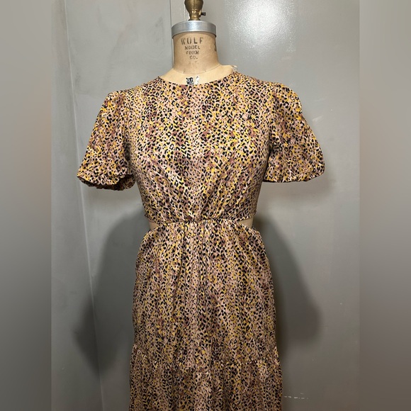 Print Maxi Dress With Cutouts - Picture 3 of 6